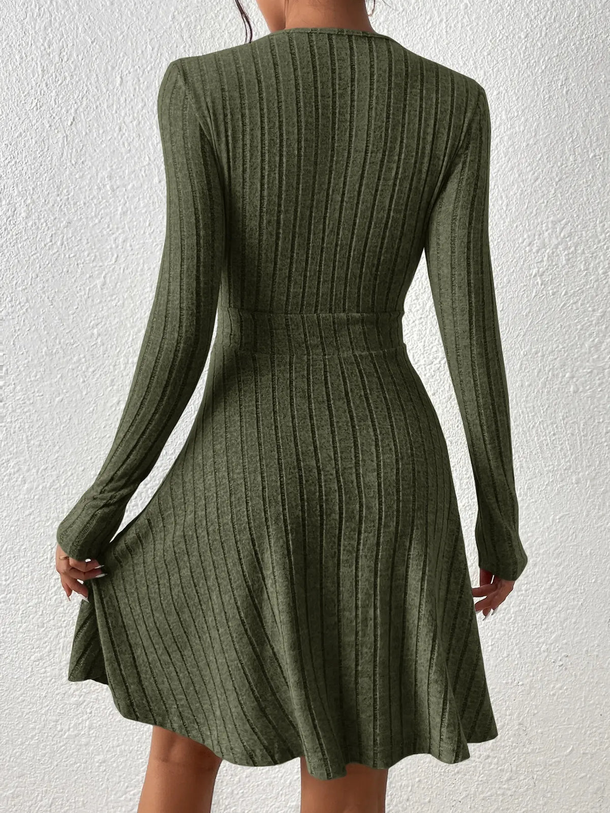 Outono e inverno novo decote em v sexy cintura a linha guarda-chuva saia grande balanço vestido de malha de mangas compridas