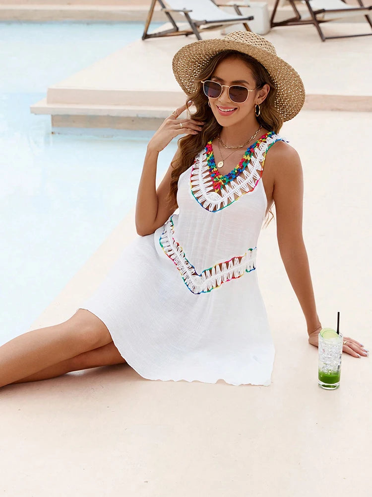 Vestido Curto V-Neck com Detalhes em Crochê - Olívia Fios