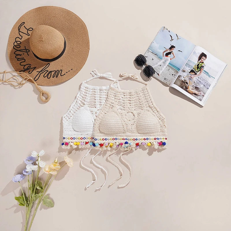 Estilo étnico boêmio Sexy malha Backless Curto Top feminino, Leve Crochet Hem Halter Bras, Escavar o Bustier, Crochê