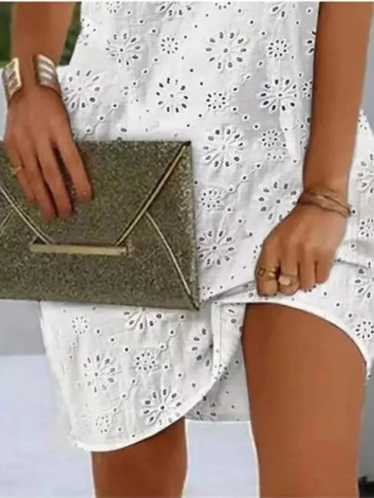 Vestido Mini Straight com Detalhes em Bordado - Olívia Fios