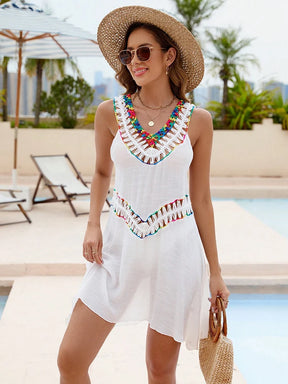 Vestido Curto V-Neck com Detalhes em Crochê - Olívia Fios