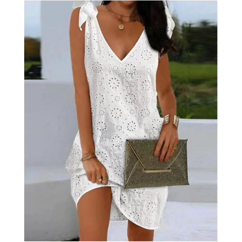 Vestido Mini Straight com Detalhes em Bordado - Olívia Fios