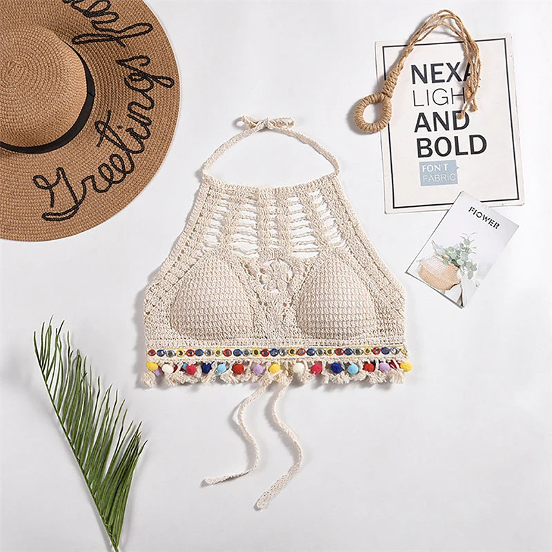Estilo étnico boêmio Sexy malha Backless Curto Top feminino, Leve Crochet Hem Halter Bras, Escavar o Bustier, Crochê